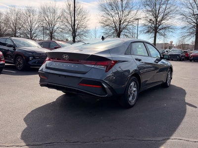 2026 Hyundai ELANTRA SE