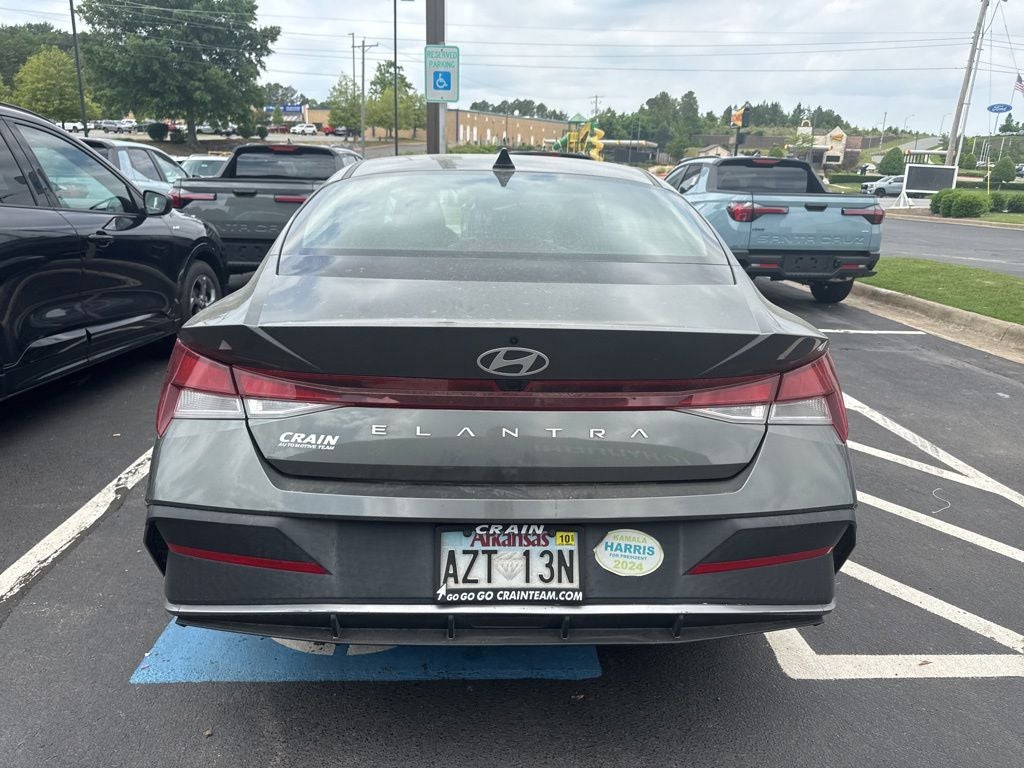 2024 Hyundai ELANTRA SEL