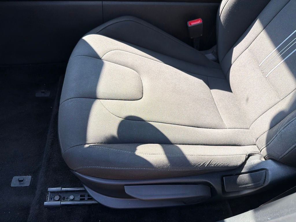 2025 Hyundai Elantra SEL - Photo 18