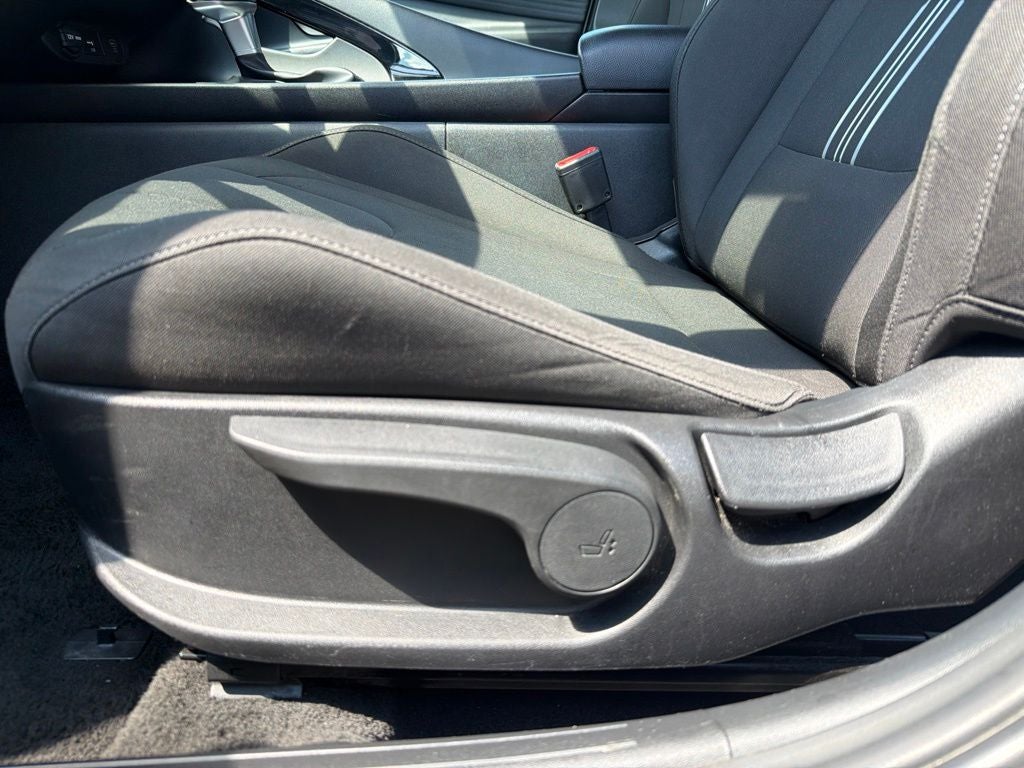 2025 Hyundai ELANTRA SEL Convenience CARFAX 1-Owner