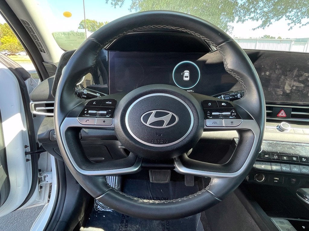 2025 Hyundai ELANTRA SEL Convenience Moonroof, Clean Carfax, One Owner