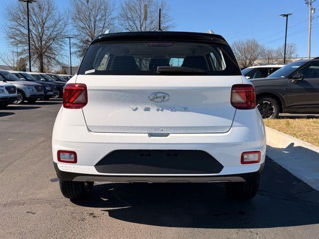 2026 Hyundai VENUE SEL W/Two-Tone Roof