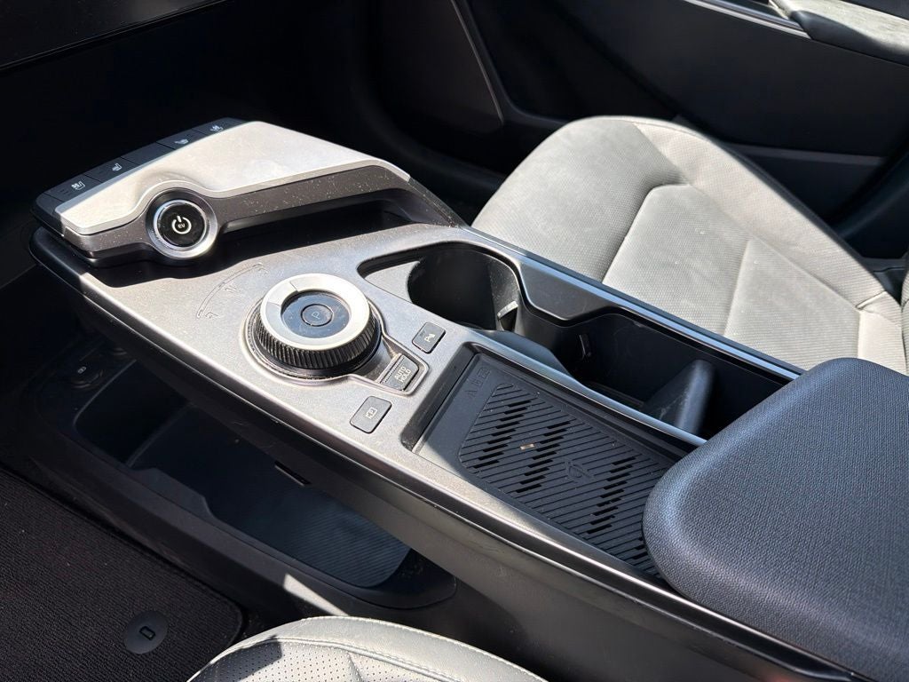 2023 Kia EV6 Wind - Photo 17