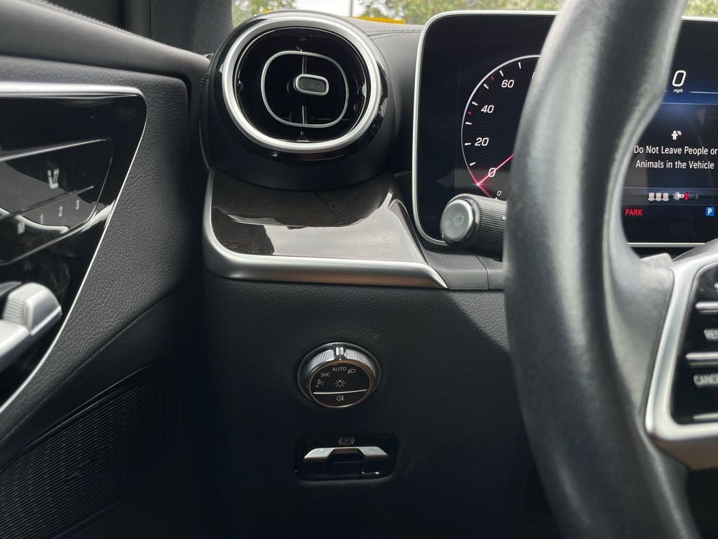2023 Mercedes-Benz GLC GLC300 - Photo 14