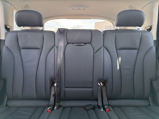 2022 Audi Q7 45 Premium quattro