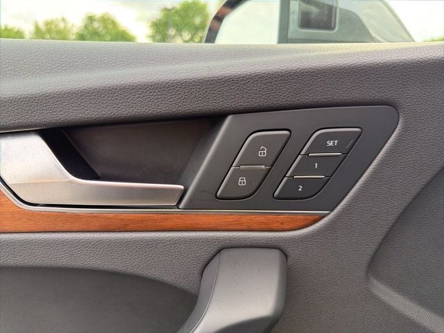 2022 Audi Q5 45 S line Premium quattro