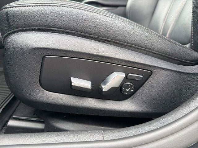 2019 BMW 5 Series 540i - Photo 10