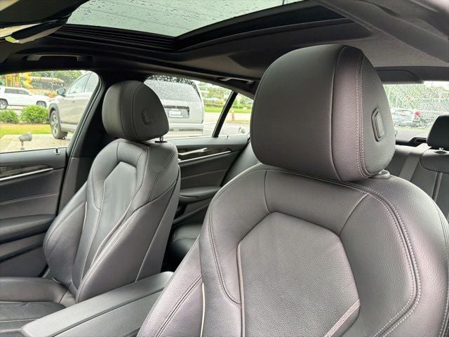 2019 BMW 5 Series 540i - Photo 21