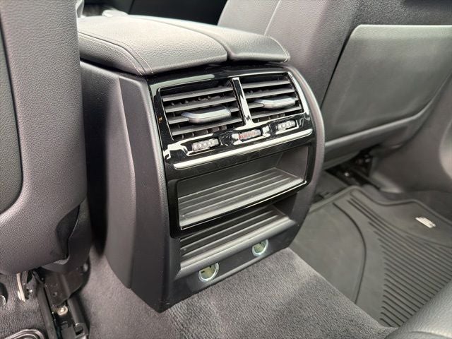 2019 BMW 5 Series 540i - Photo 26