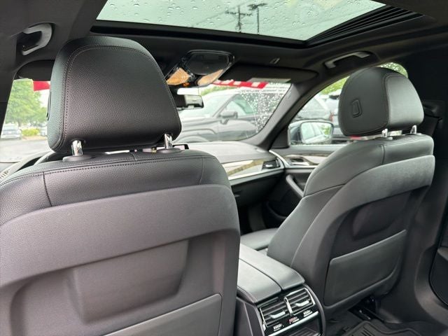 2019 BMW 5 Series 540i - Photo 28