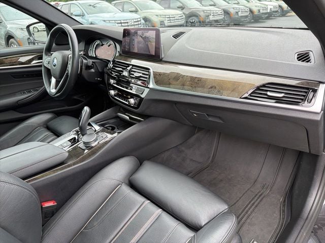 2019 BMW 5 Series 540i - Photo 31