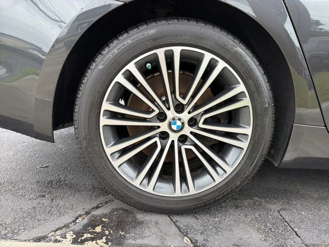 2019 BMW 5 Series 540i - Photo 32