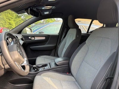 2024 Volvo XC40 B5 Core