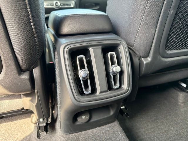 2024 Volvo XC40 B5 Core