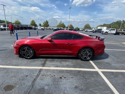 2022 Ford Mustang EcoBoost