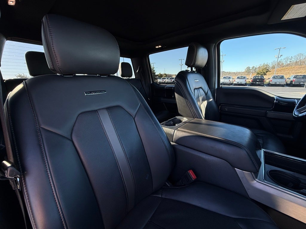 2022 Ford F-450SD Platinum