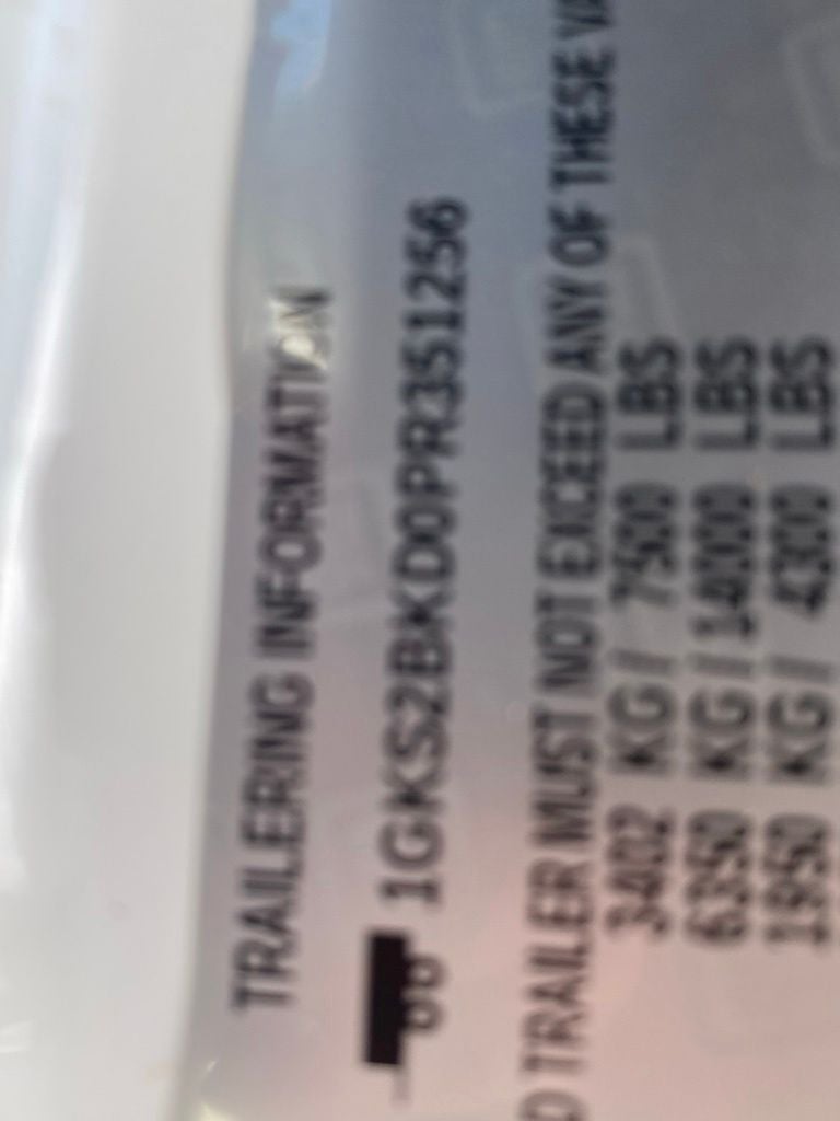 2023 GMC Yukon SLT