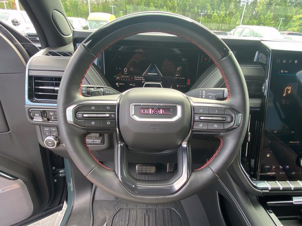2026 GMC Yukon XL AT4 Ultimate AT4 Black Appearance-Night Vision