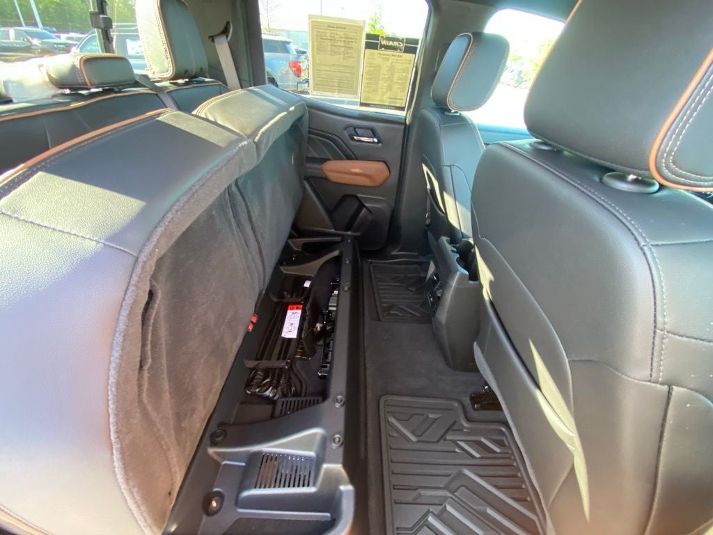 2025 GMC Canyon AT4