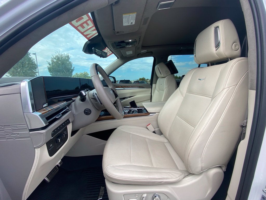 2025 Cadillac Escalade Sport Platinum
