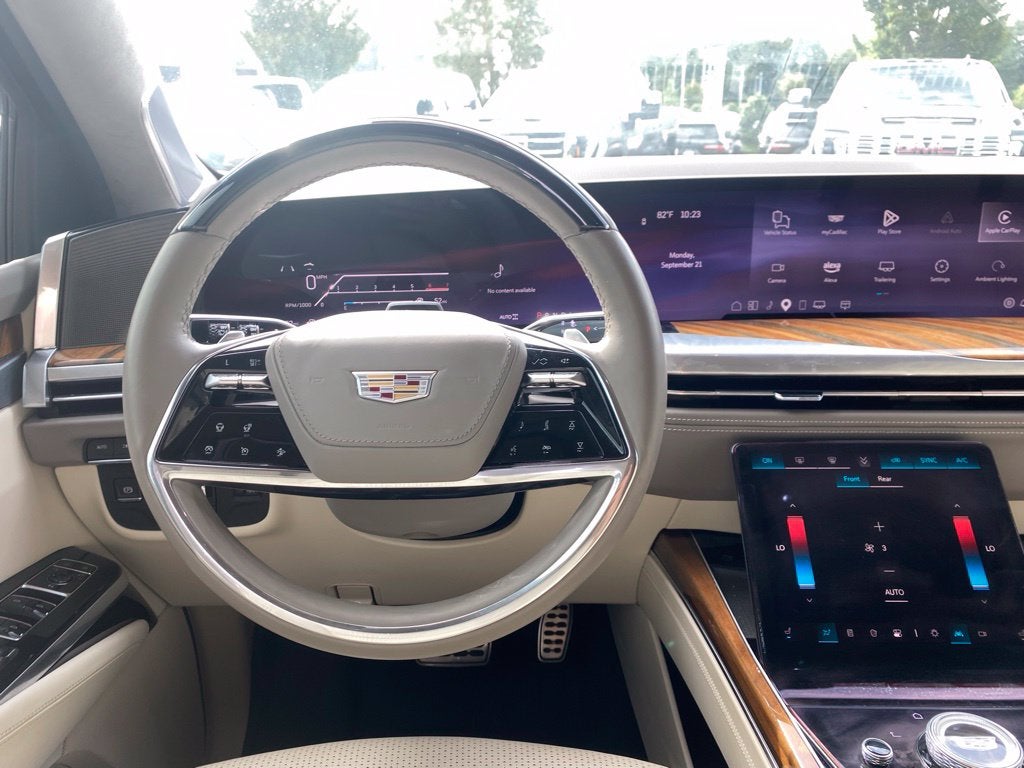 2025 Cadillac Escalade Sport Platinum