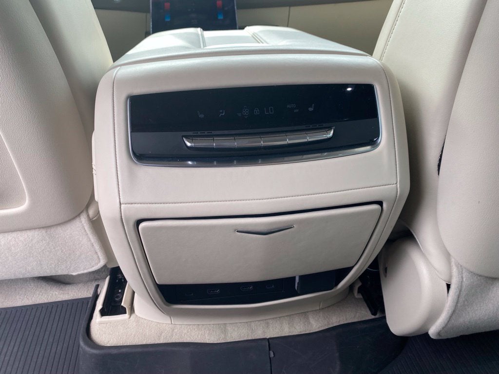 2025 Cadillac Escalade Sport Platinum