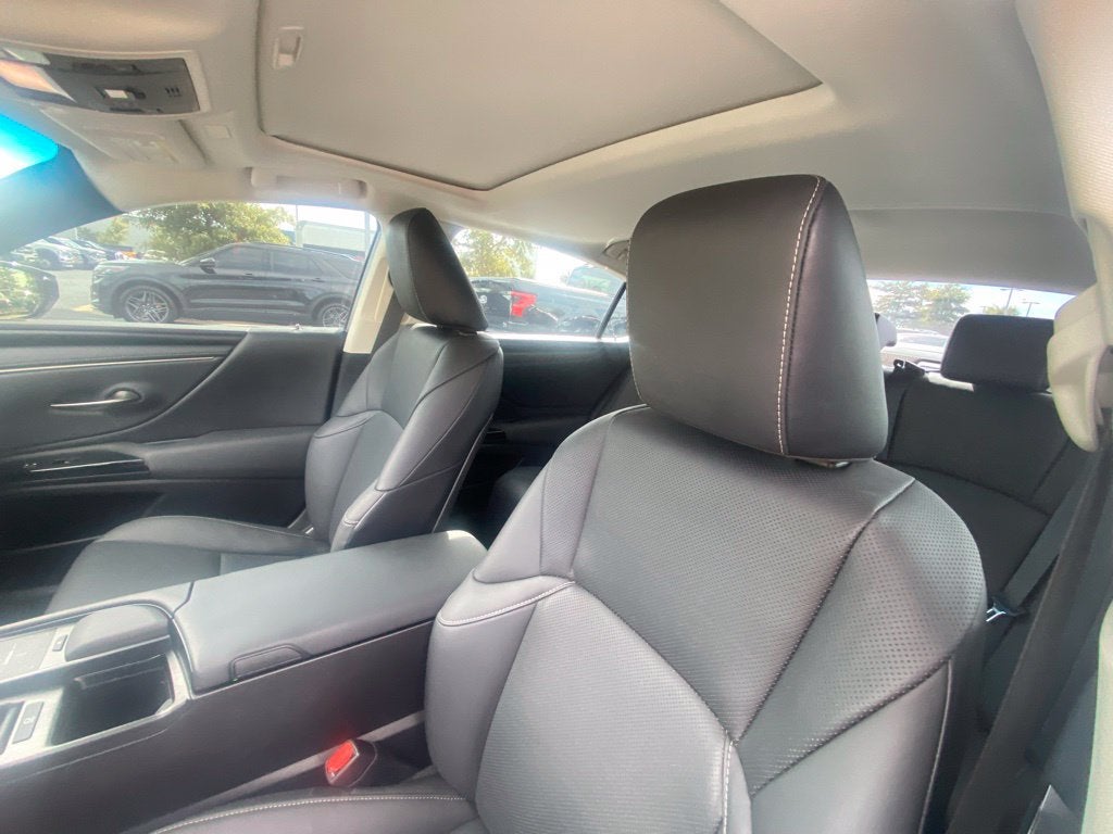 2022 Lexus ES 350