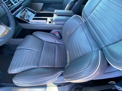 2022 Lincoln Navigator Black Label