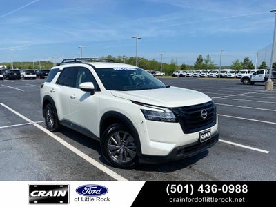 2022 Nissan Pathfinder SV