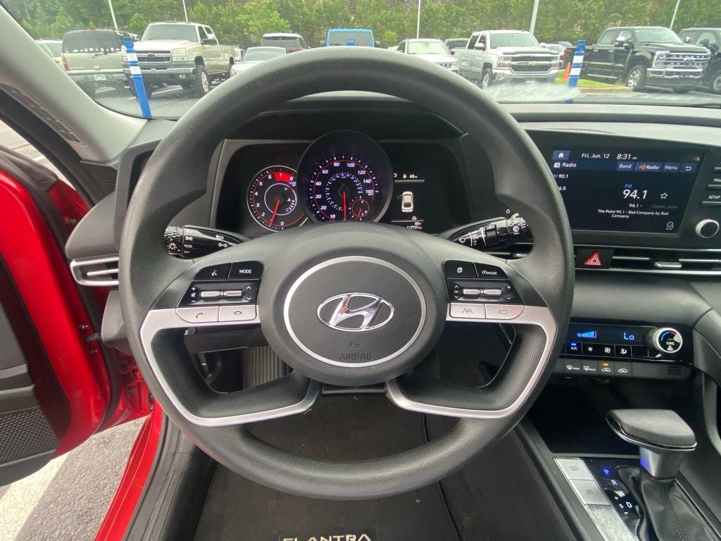 2021 Hyundai ELANTRA SEL