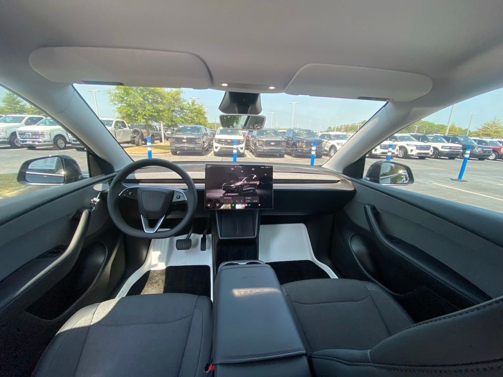 2026 Tesla Model Y Base