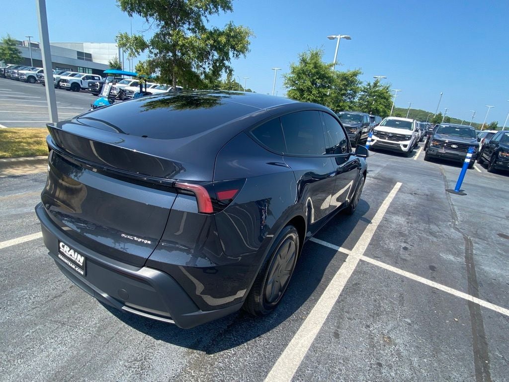 2026 Tesla Model Y Base