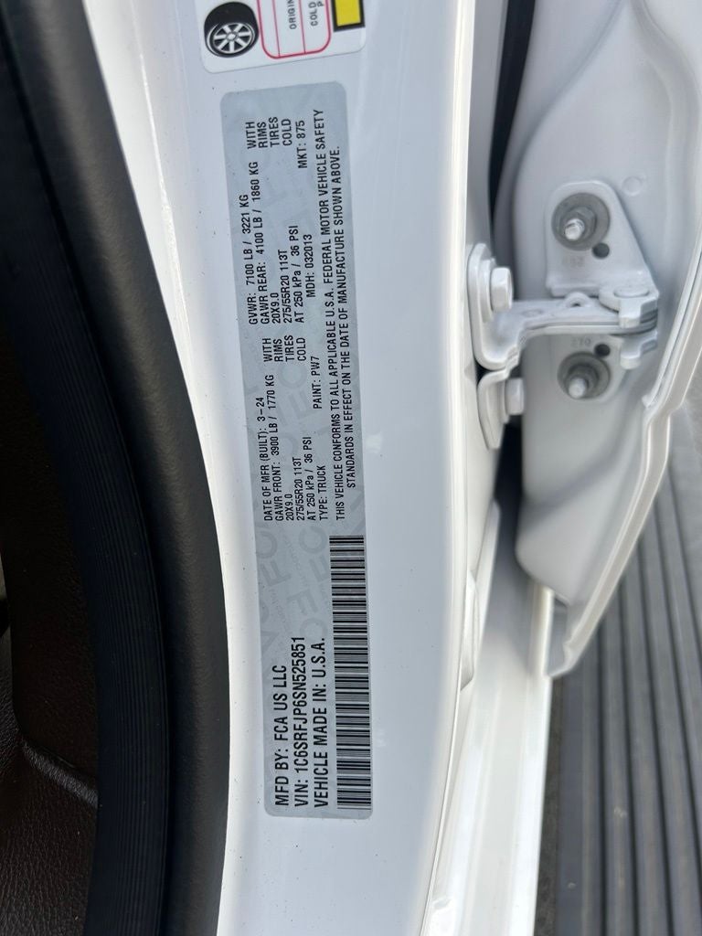2025 RAM 1500 Laramie DUAL PANEL SUNROOF