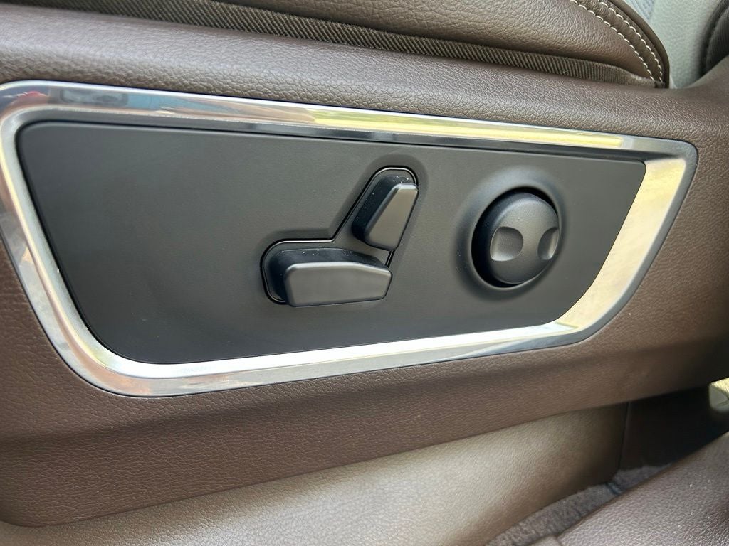 2025 RAM 1500 Laramie DUAL PANEL SUNROOF