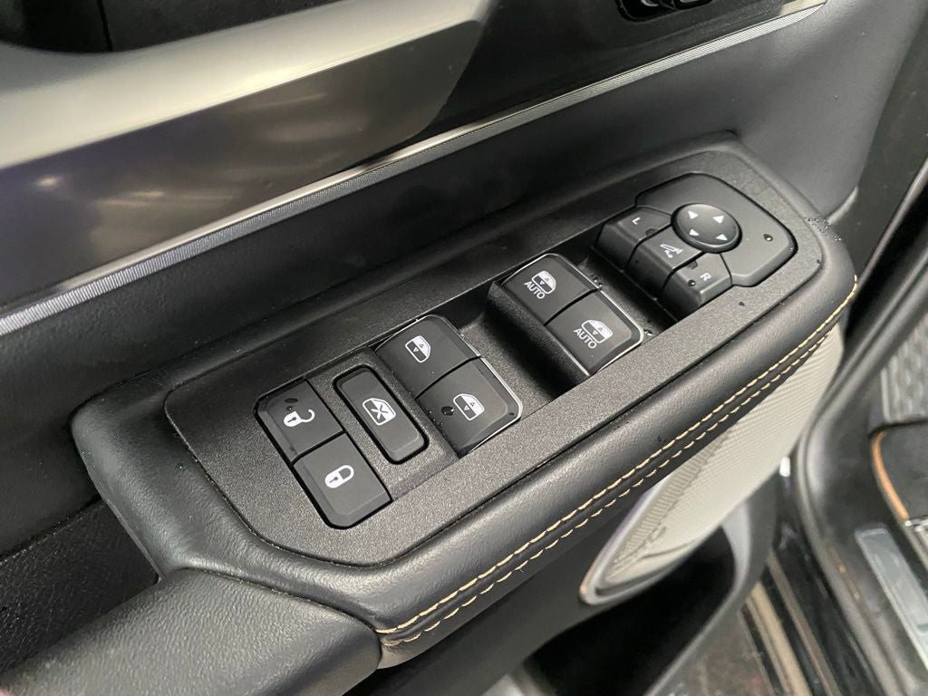 2026 RAM 1500 Tungsten - 4WD - CREW CAB
