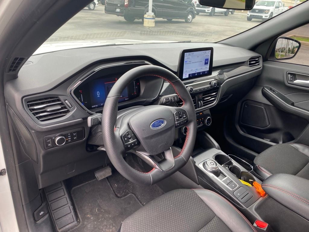 2025 Ford Escape Hybrid ST-Line