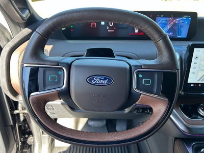 2025 Ford Expedition King Ranch - 4WD - ONE OWNER - CLEAN CARFAX