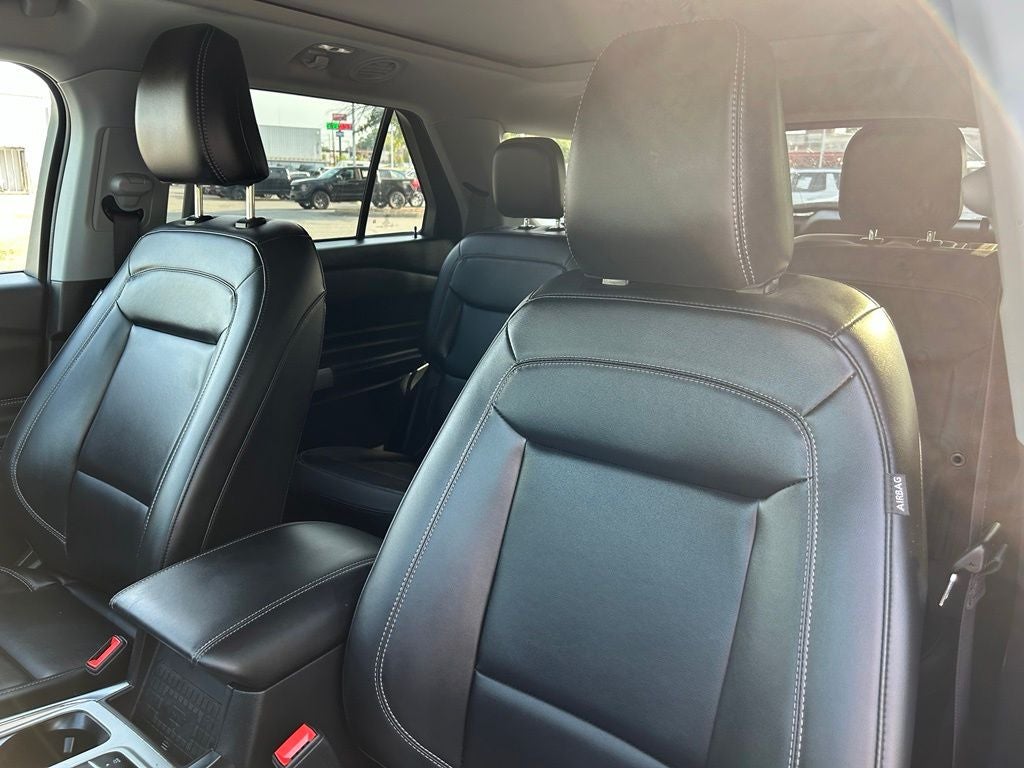 2023 Ford Explorer XLT - PANO SUNROOF