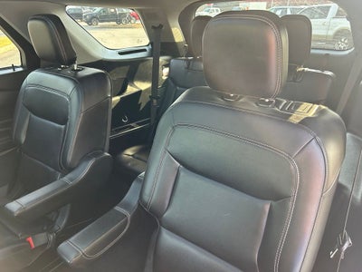2023 Ford Explorer XLT - PANO SUNROOF