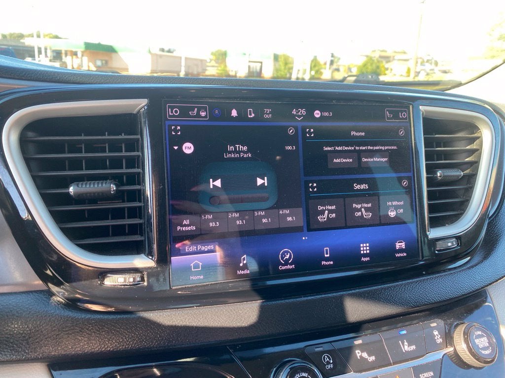 2022 Chrysler Pacifica Touring L