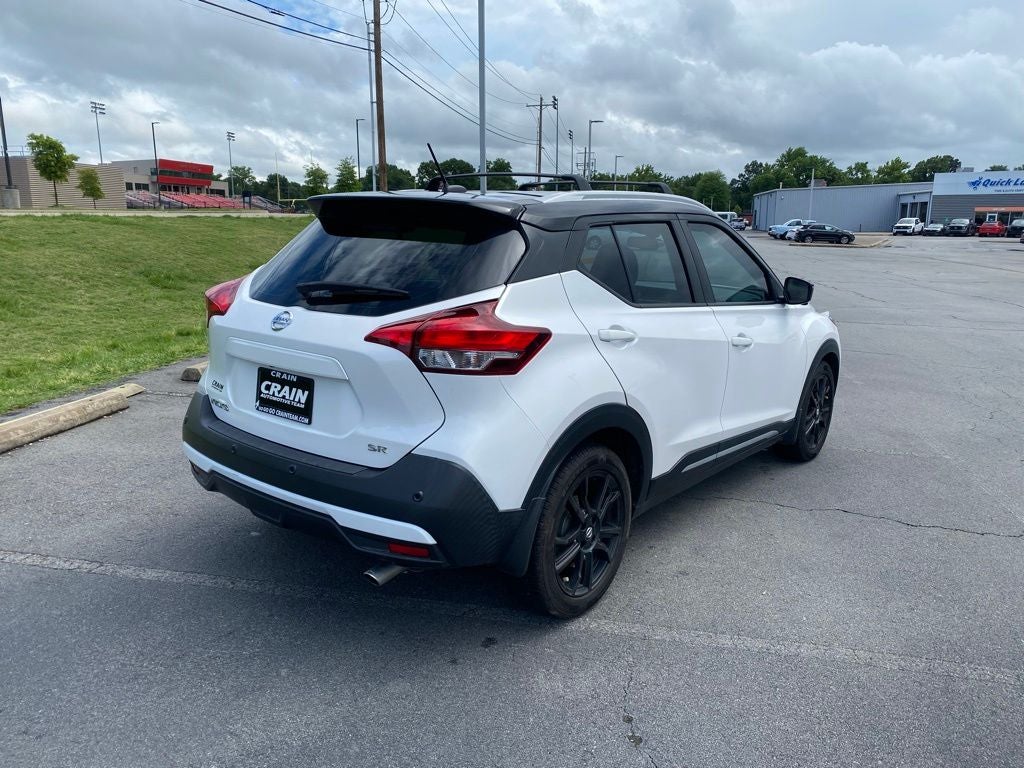 2020 Nissan Kicks SR