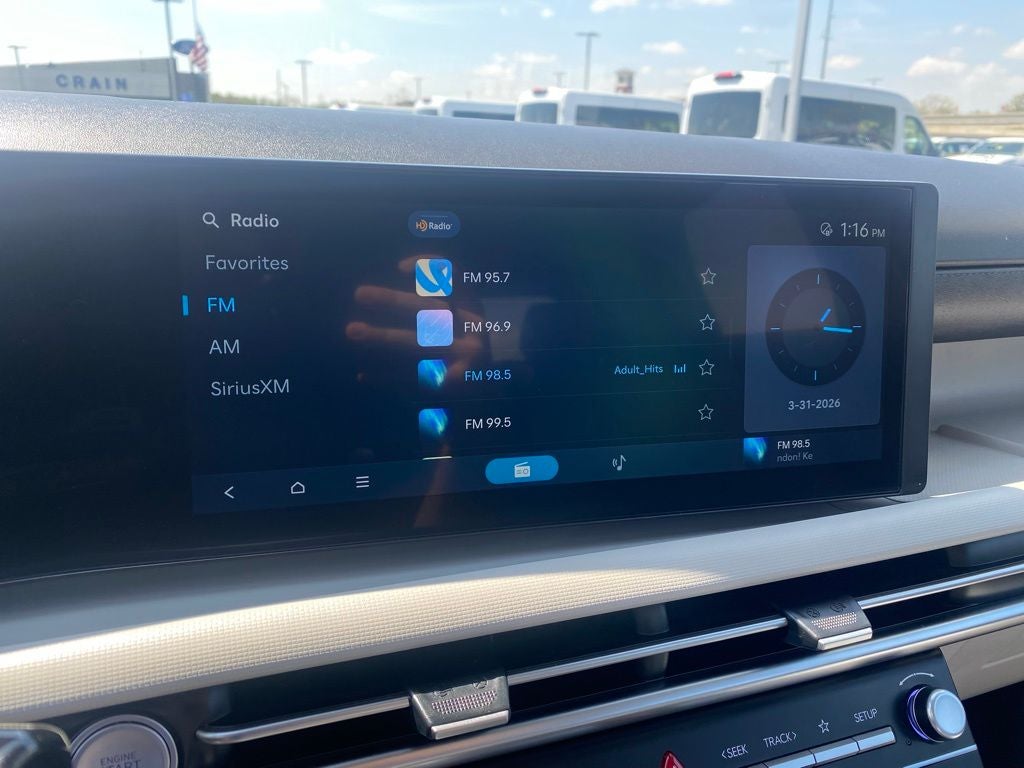 2025 Hyundai TUCSON SE