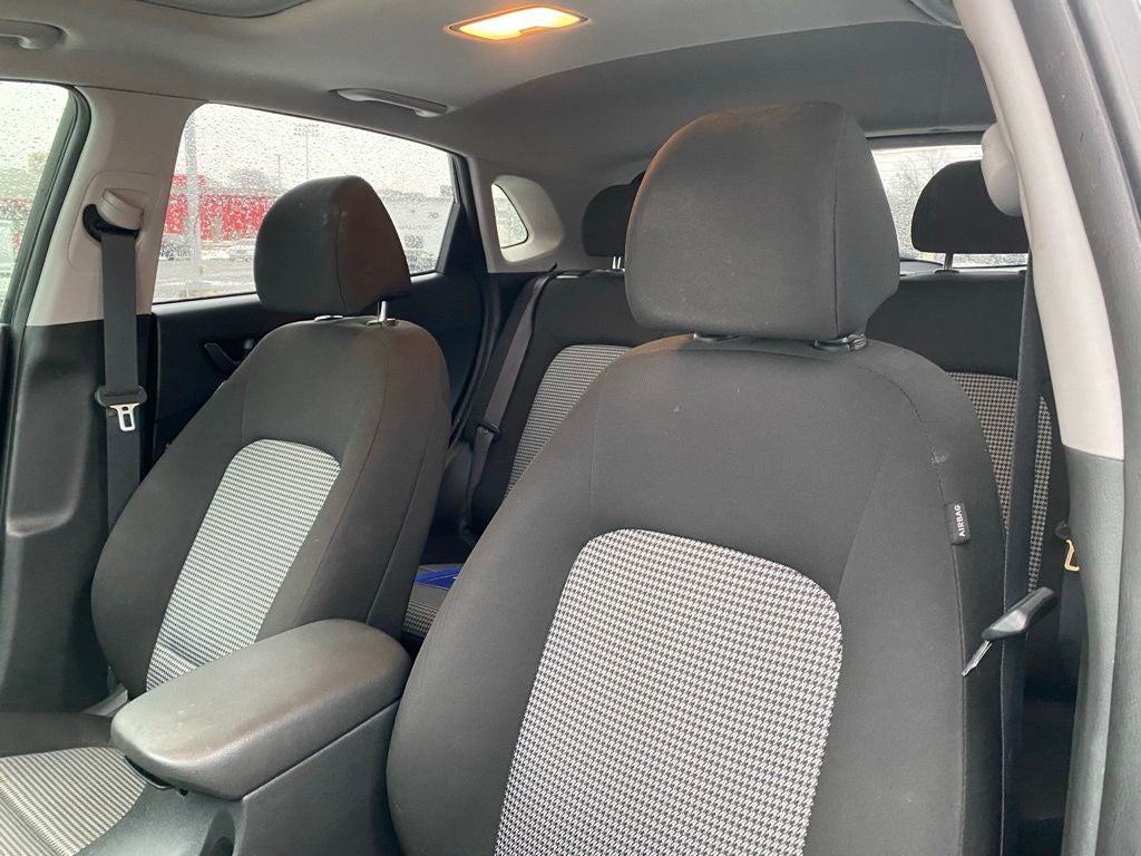 2021 Hyundai KONA SEL Plus