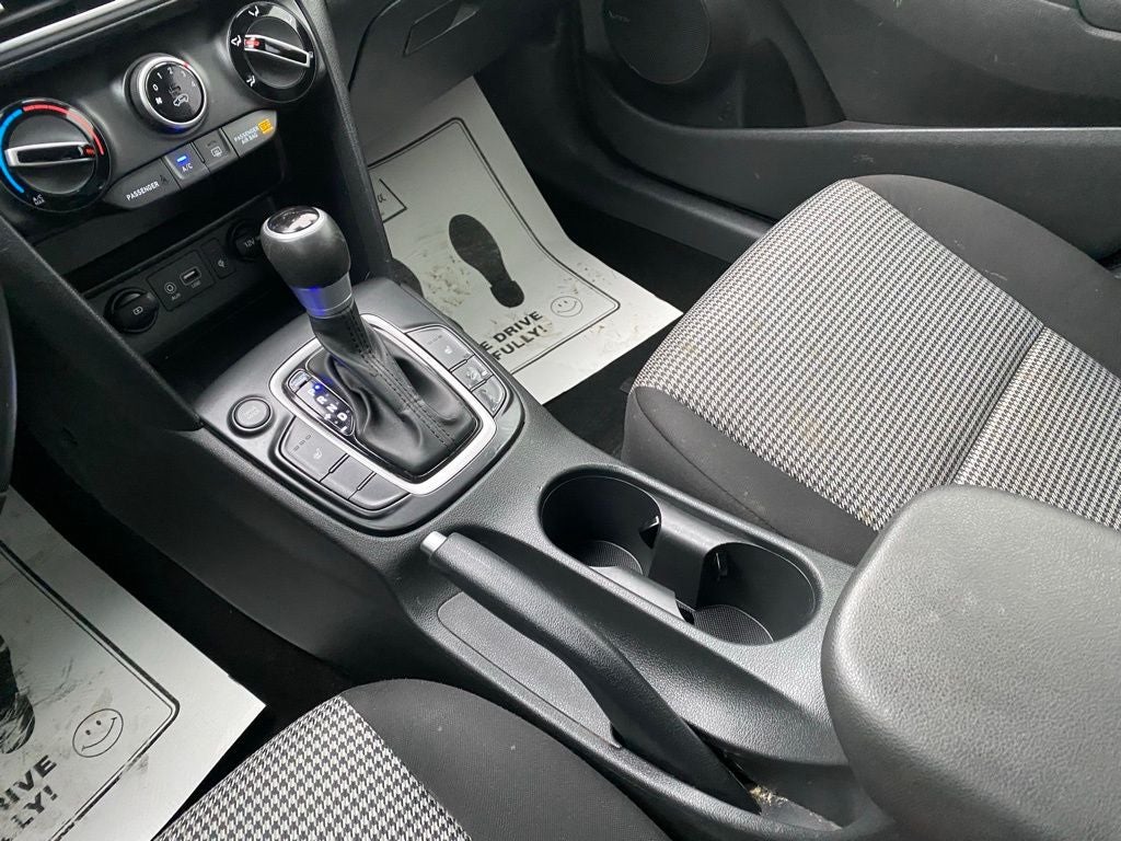 2021 Hyundai KONA SEL Plus