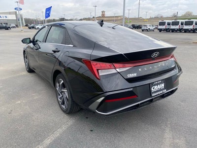 2025 Hyundai ELANTRA Limited
