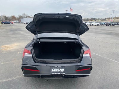 2025 Hyundai ELANTRA Limited