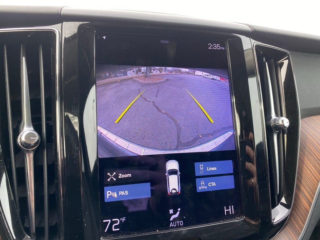 2021 Volvo XC60 T5 Momentum