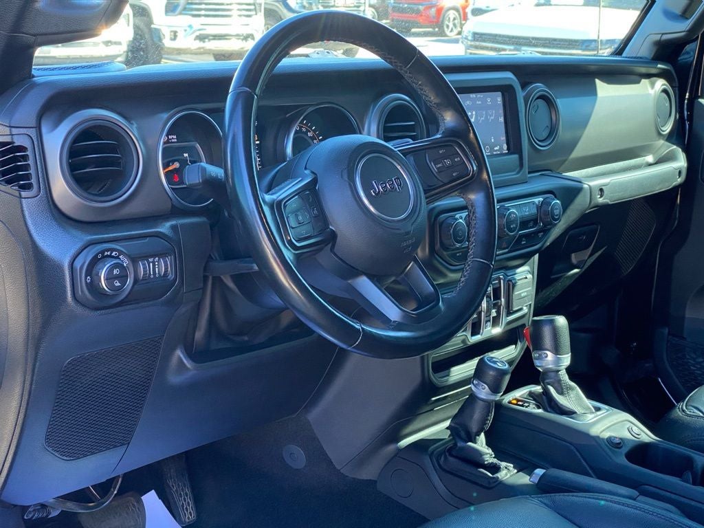 2022 Jeep Gladiator Willys