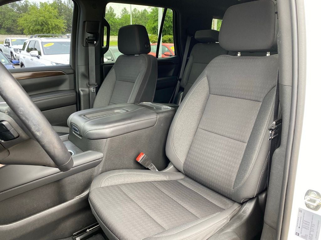 2023 GMC Yukon SLE