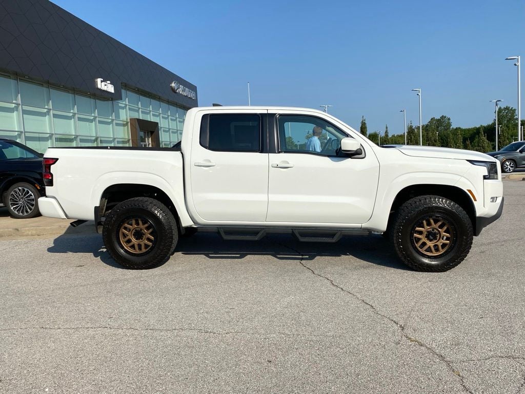 2024 Nissan Frontier SV
